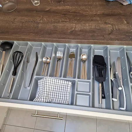 Comfortable And Ideal For Frankfurt And Surrounding Area Διαμέρισμα *